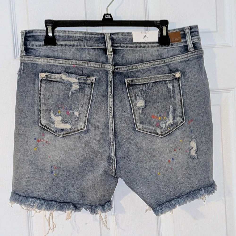 Judy Blue XL Mid Rise Distressed Paint Splatter Denim Cut‎ Off Shorts NWT